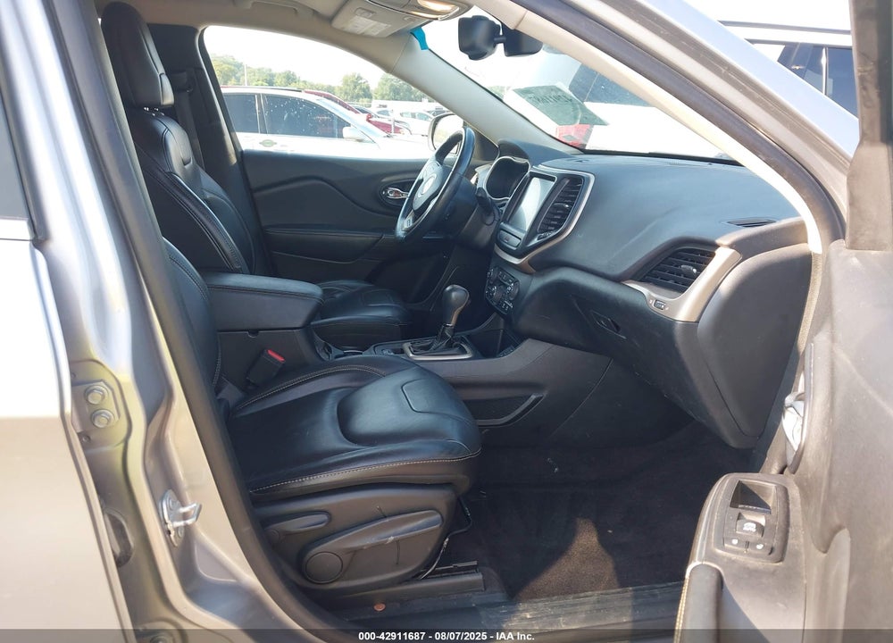 2017 JEEP CHEROKEE VIN: 1C4PJLDB5HW522141