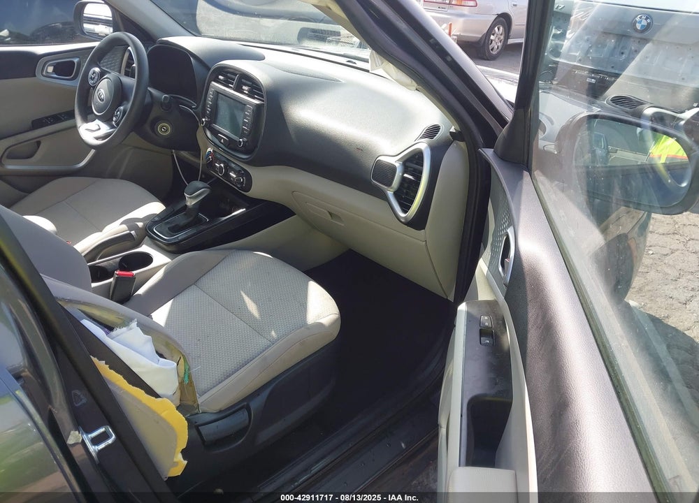 2021 KIA SOUL VIN: KNDJ23AU8M7791778