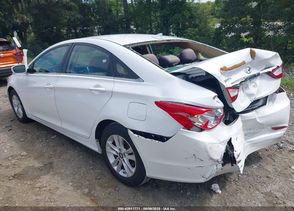 2013 HYUNDAI SONATA VIN: 5NPEB4AC0DH749065
