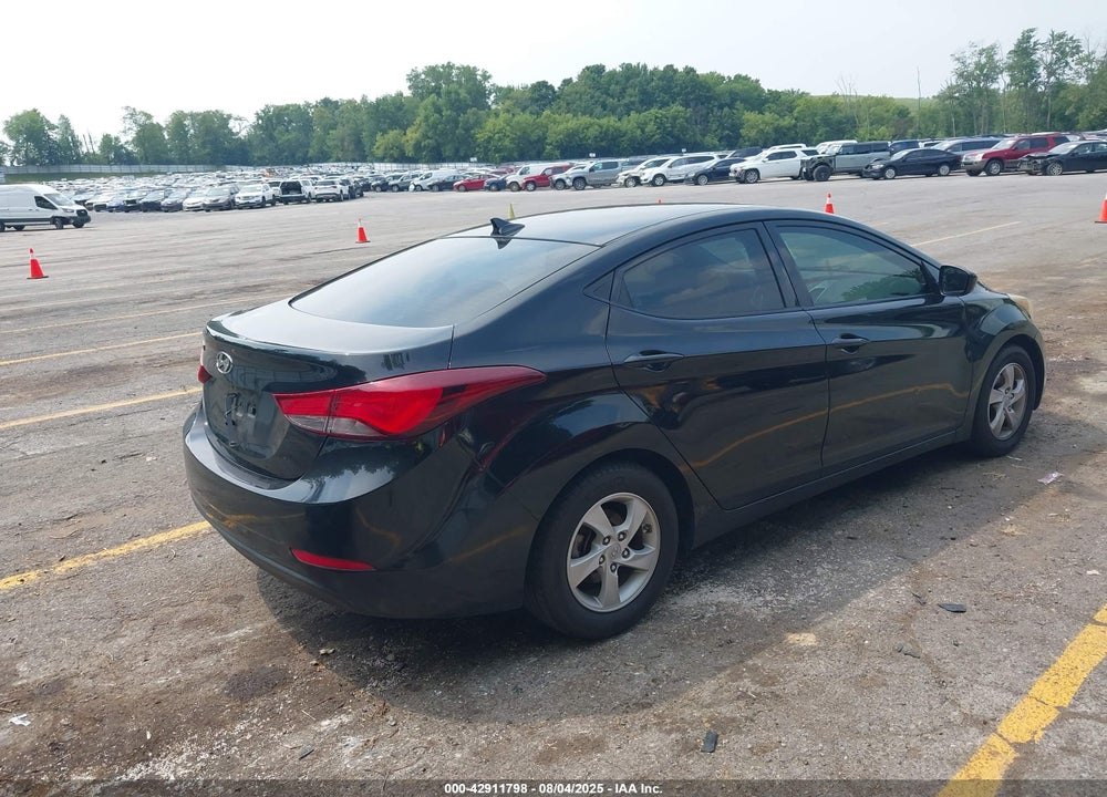 2015 HYUNDAI ELANTRA VIN: 5NPDH4AE8FH623714