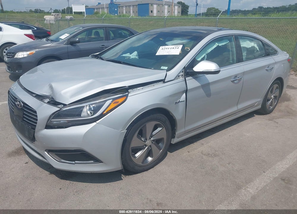 2017 HYUNDAI SONATA HYBRID VIN: KMHE34L14HA044996