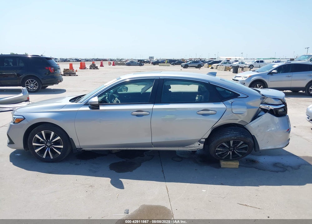 2024 HONDA CIVIC VIN: 2HGFE1F75RH335173