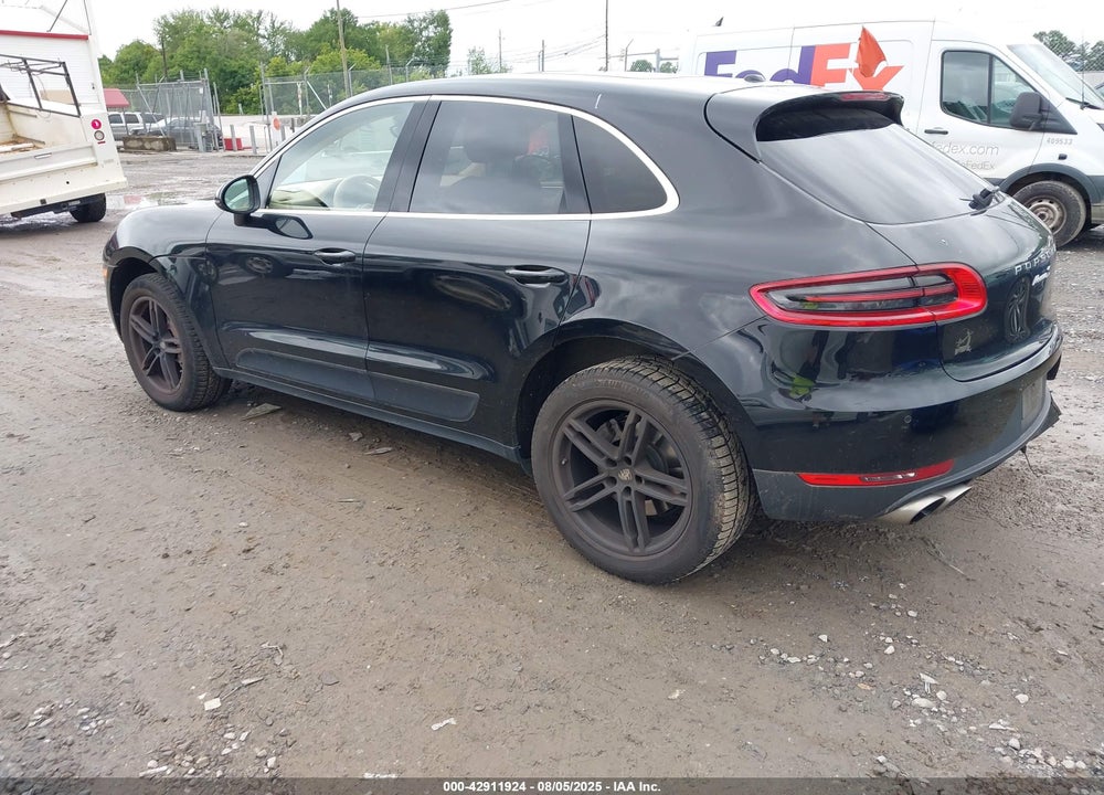 2017 PORSCHE MACAN S VIN: WP1AB2A59HLB11269