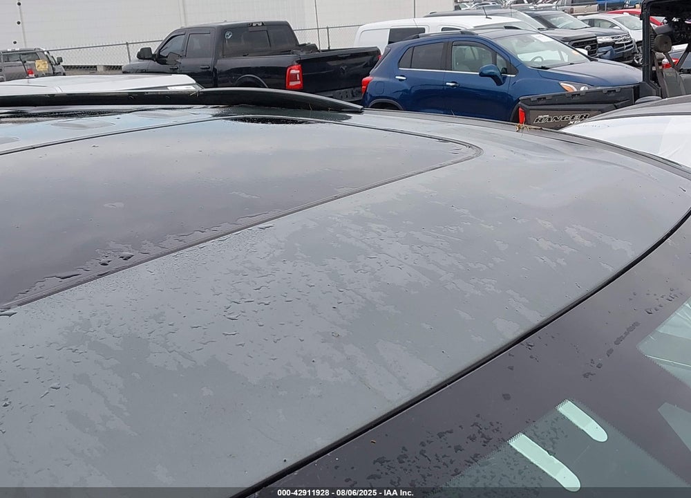 2023 CHEVROLET TRAVERSE VIN: 1GNEVHKW0PJ230575
