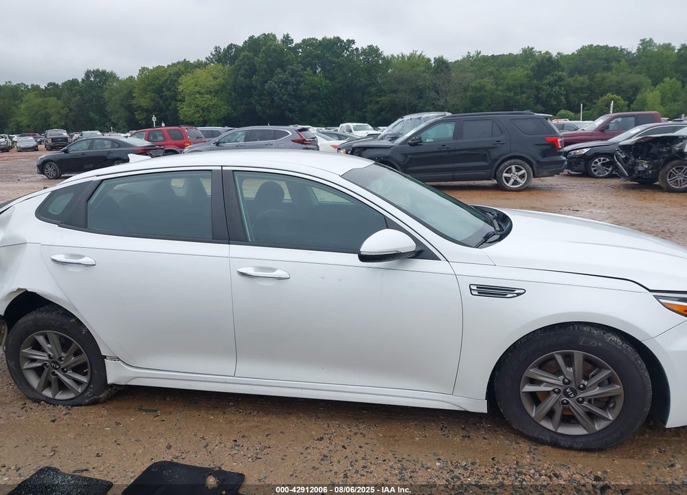 2020 KIA OPTIMA VIN: 5XXGT4L34LG388081