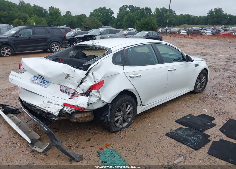 2020 KIA OPTIMA VIN: 5XXGT4L34LG388081