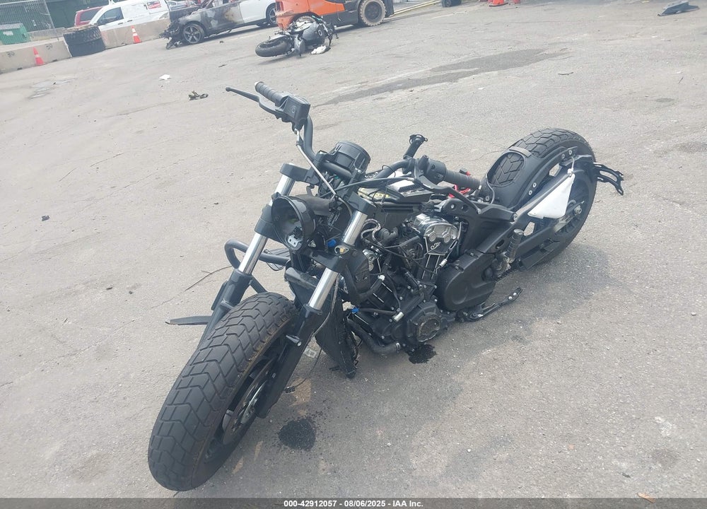 2023 INDIAN MOTORCYCLE CO. SCOUT BOBBER ABS VIN: 56KMTA008P3196352