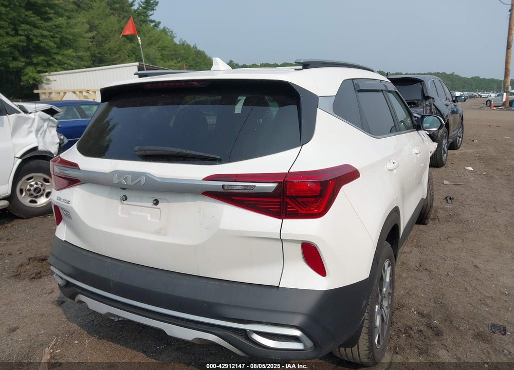 2022 KIA SELTOS VIN: KNDERCAA7N7238978