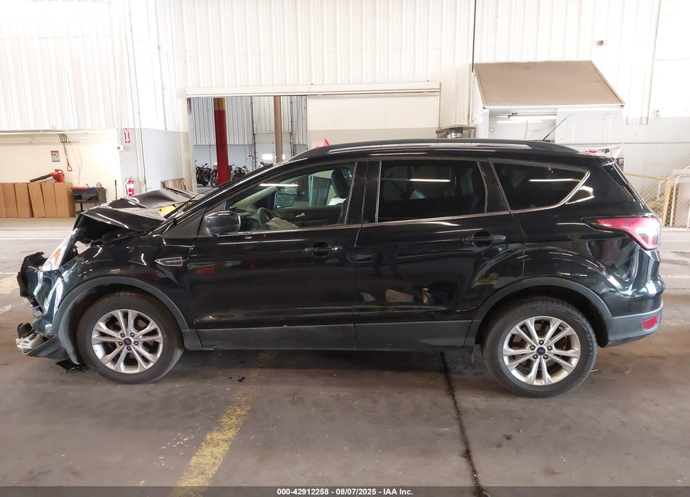 2018 FORD ESCAPE SE VIN: 1FMCU0GD5JUA73431