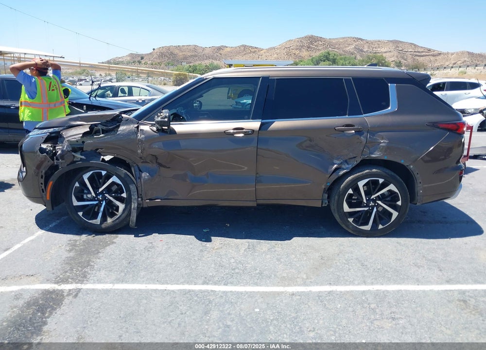 2022 MITSUBISHI OUTLANDER SEL 2.5 2WD/SEL SPECIAL EDITION 2WD VIN: JA4J3VA88NZ091559