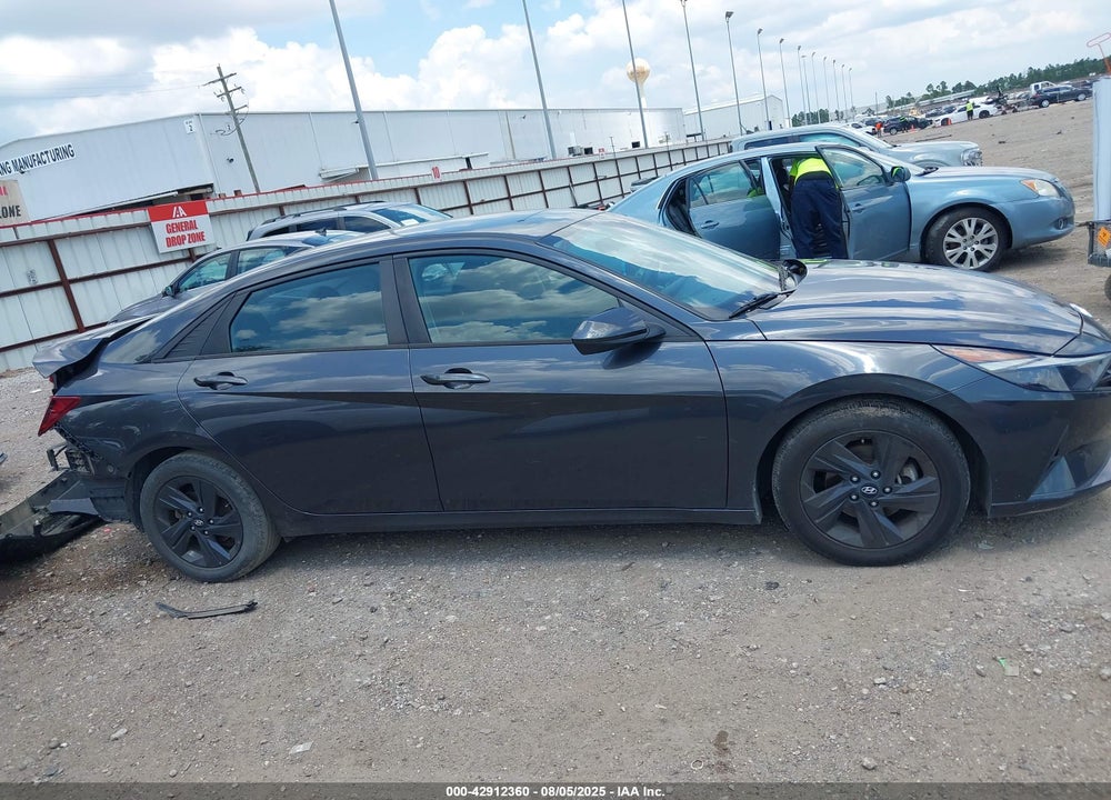 2021 HYUNDAI ELANTRA SEL VIN: 5NPLM4AG1MH009934