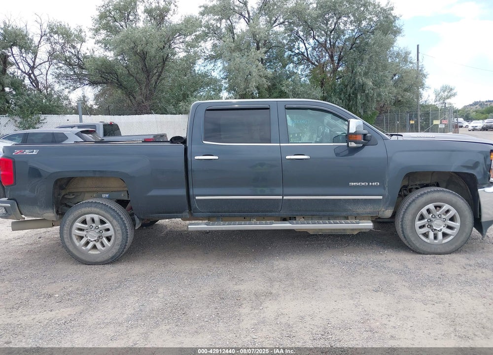 2017 CHEVROLET SILVERADO 3500HD LTZ VIN: 1GC4K0CY2HF208306