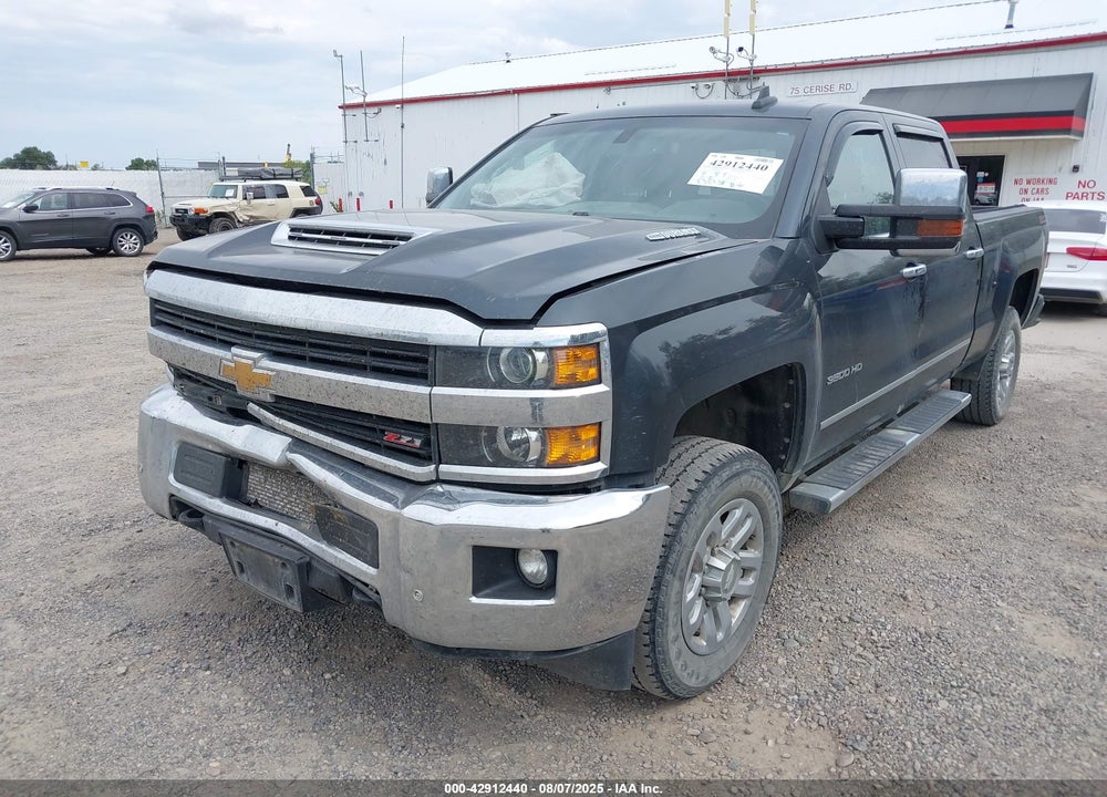 2017 CHEVROLET SILVERADO 3500HD LTZ VIN: 1GC4K0CY2HF208306