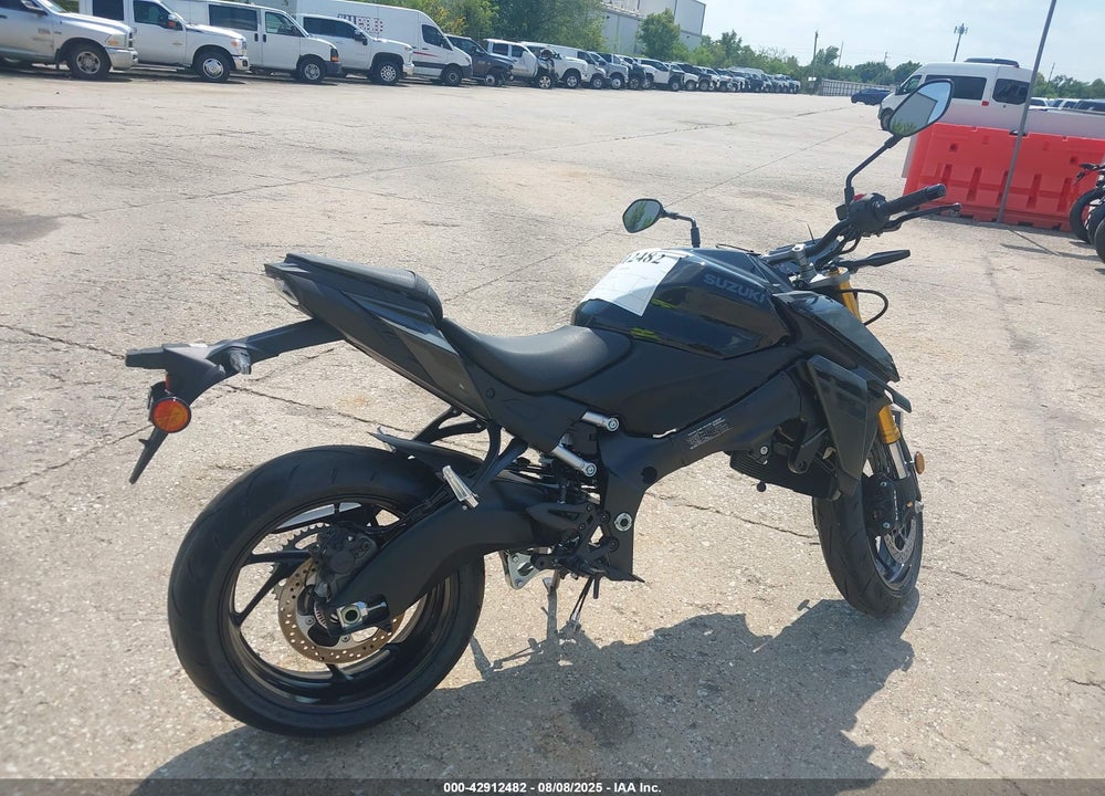 2025 SUZUKI GSX-S1000 A VIN: JS1EK11D0S7100059