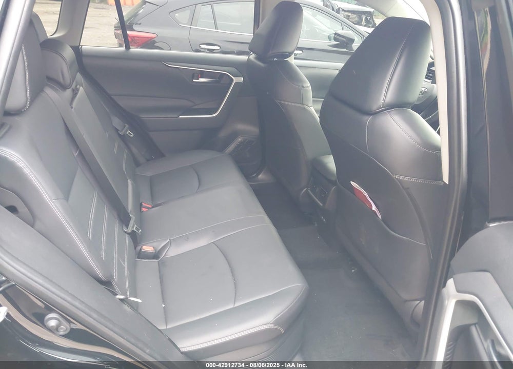 2025 TOYOTA RAV4 HYBRID VIN: JTMB6RFV8SJ069983