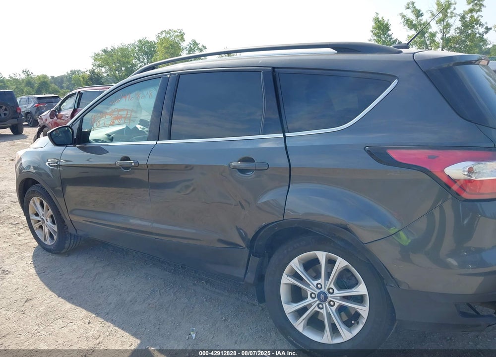 2018 FORD ESCAPE VIN: 1FMCU9GD1JUC88695