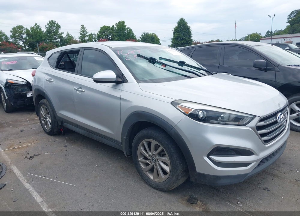 2018 HYUNDAI TUCSON SE VIN: KM8J23A40JU693725