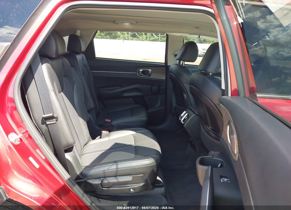 2021 KIA SORENTO VIN: 5XYRHDLF1MG046783