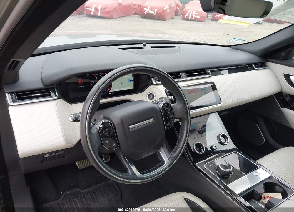 2018 LAND ROVER RANGE ROVER VELAR VIN: SALYL2RX1JA766670