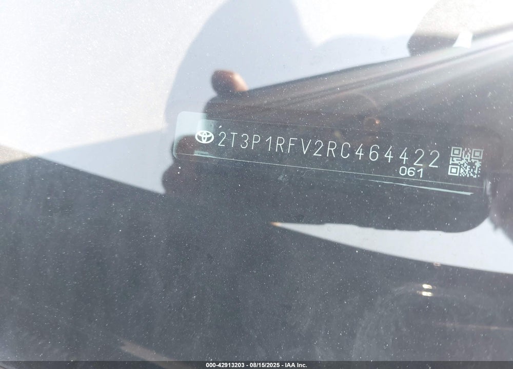 2024 TOYOTA RAV4 VIN: 2T3P1RFV2RC464422
