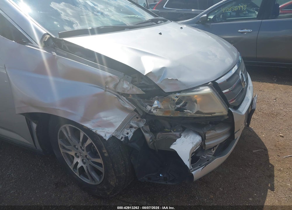 2011 HONDA ODYSSEY EX-L VIN: 5FNRL5H61BB009220