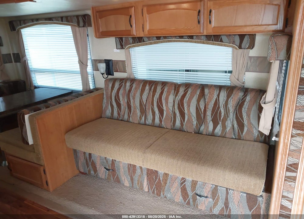 2010 FOREST RIVER TRAVEL TRAILER VIN: 4X4TWDB24AA244922