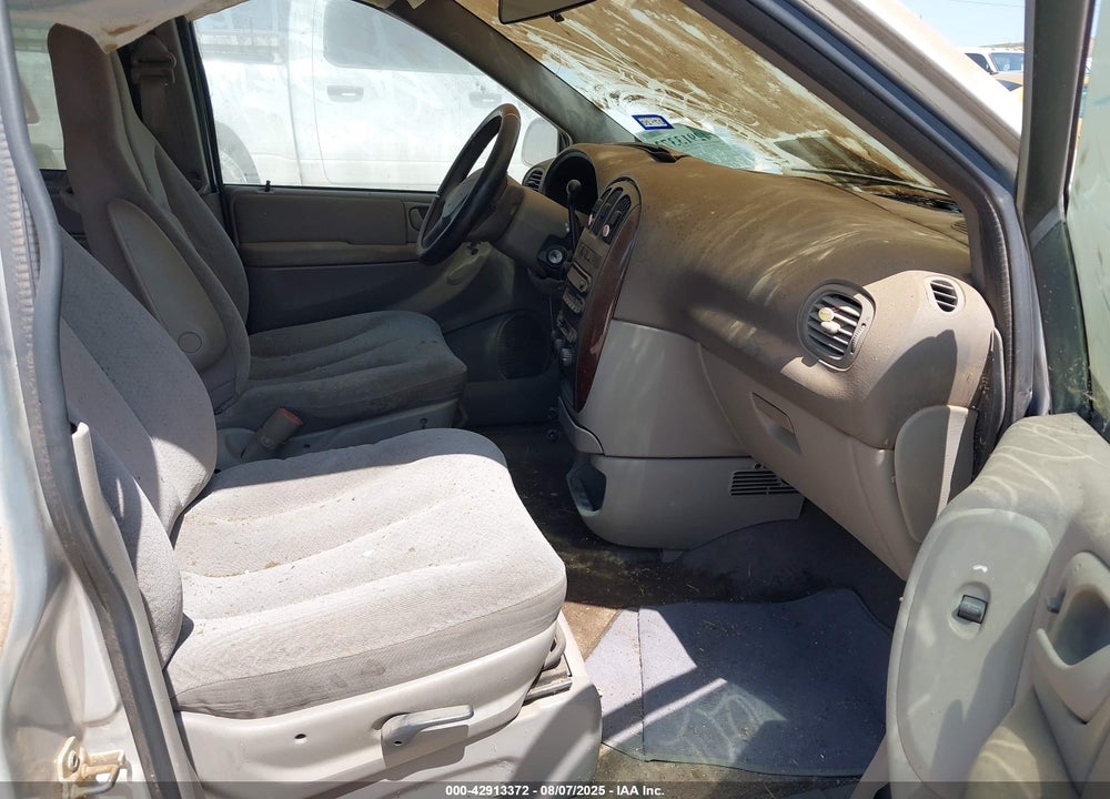 2003 CHRYSLER TOWN & COUNTRY LX VIN: 2C4GP44393R221533