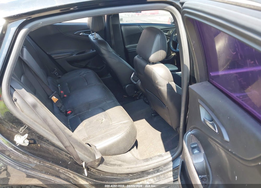 2018 CHEVROLET MALIBU VIN: 1G1ZE5SX0JF102048