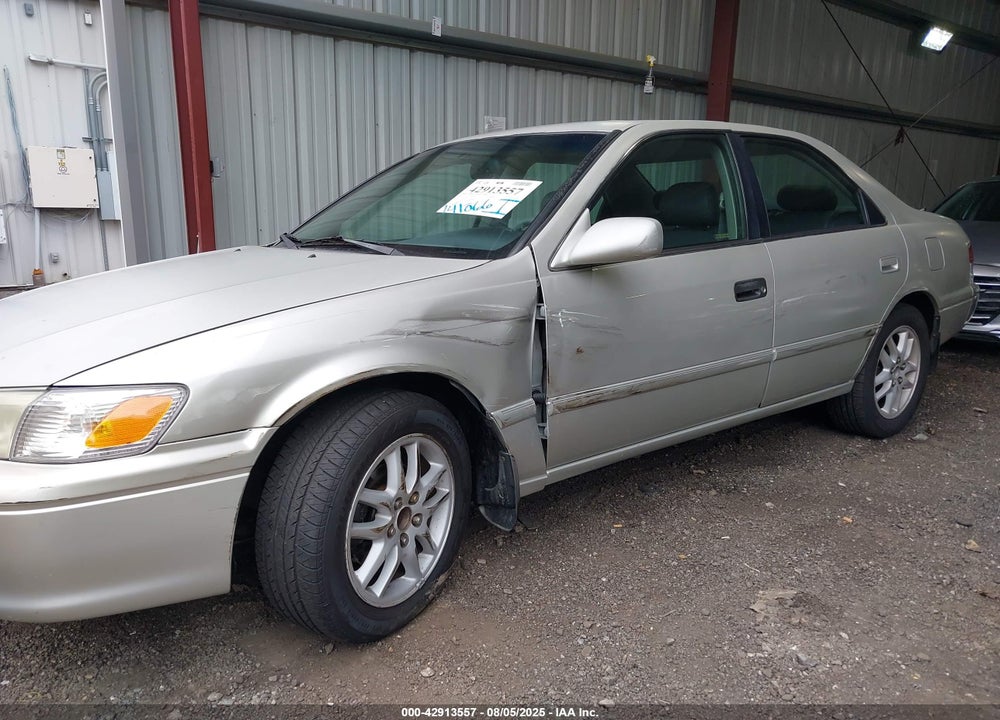 2001 TOYOTA CAMRY XLE V6 VIN: 4T1BF22K51U958185