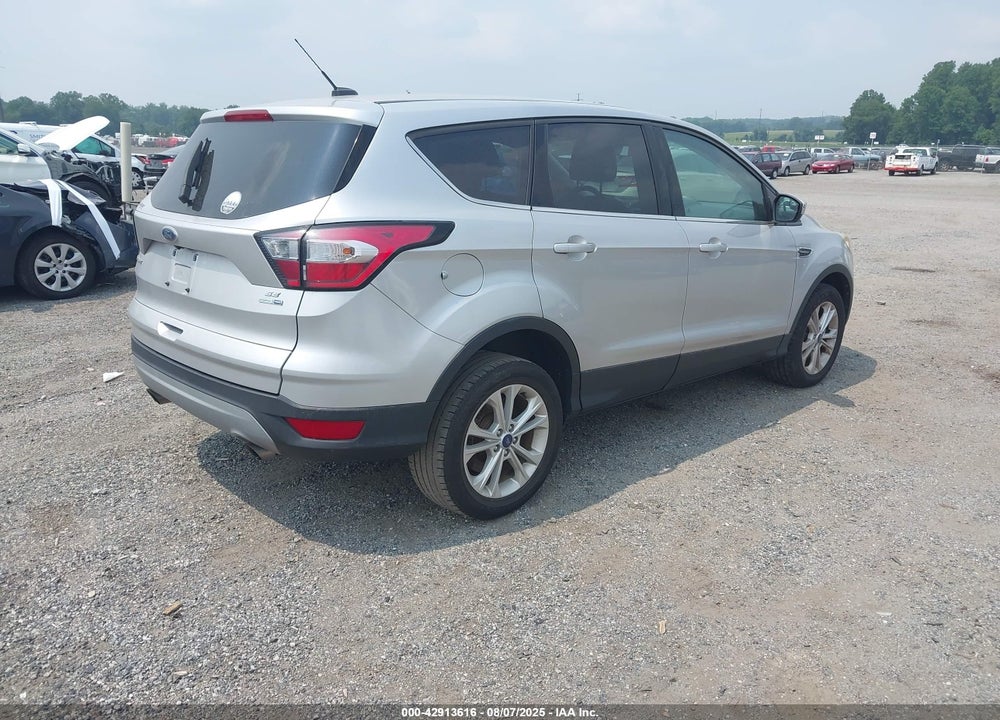 2017 FORD ESCAPE SE VIN: 1FMCU9GD4HUE37689