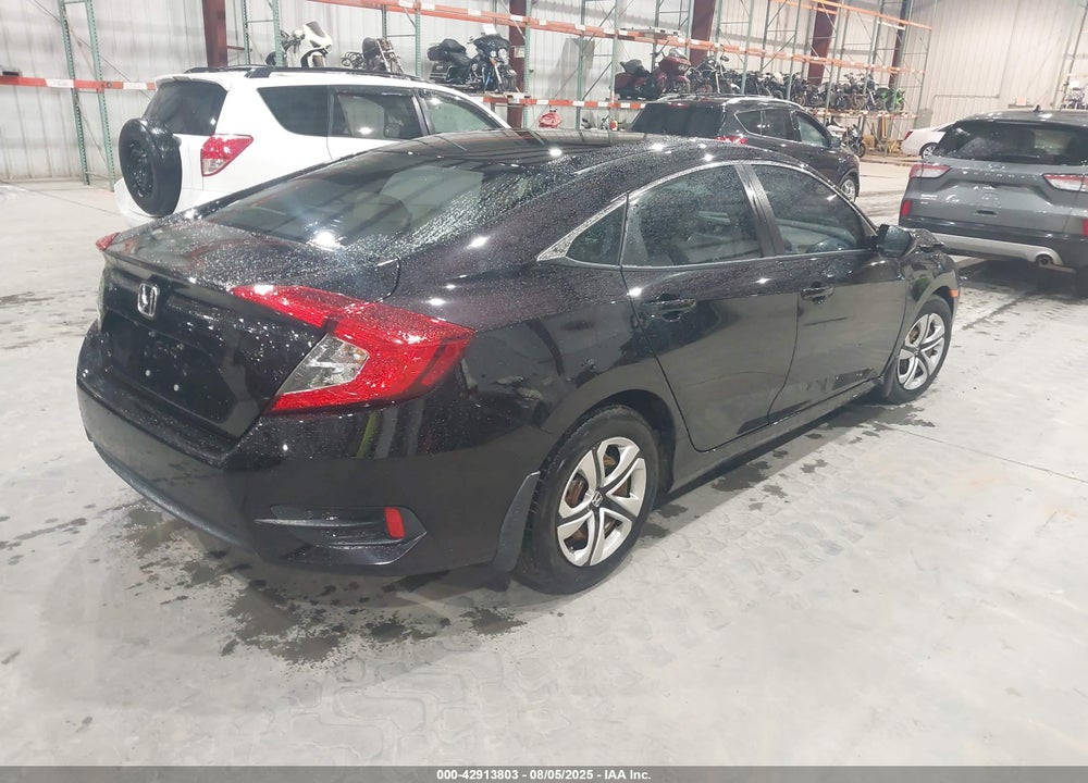 2018 HONDA CIVIC VIN: 19XFC2F56JE032119