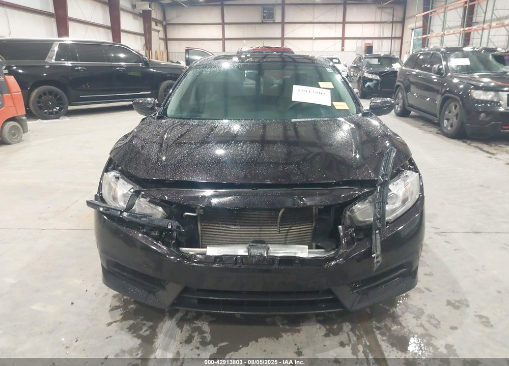 2018 HONDA CIVIC VIN: 19XFC2F56JE032119