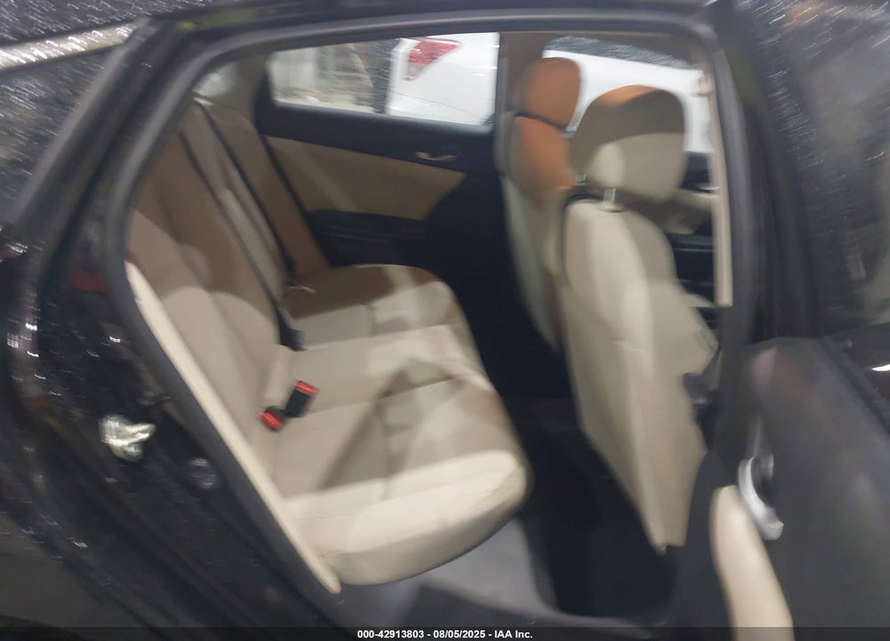2018 HONDA CIVIC VIN: 19XFC2F56JE032119