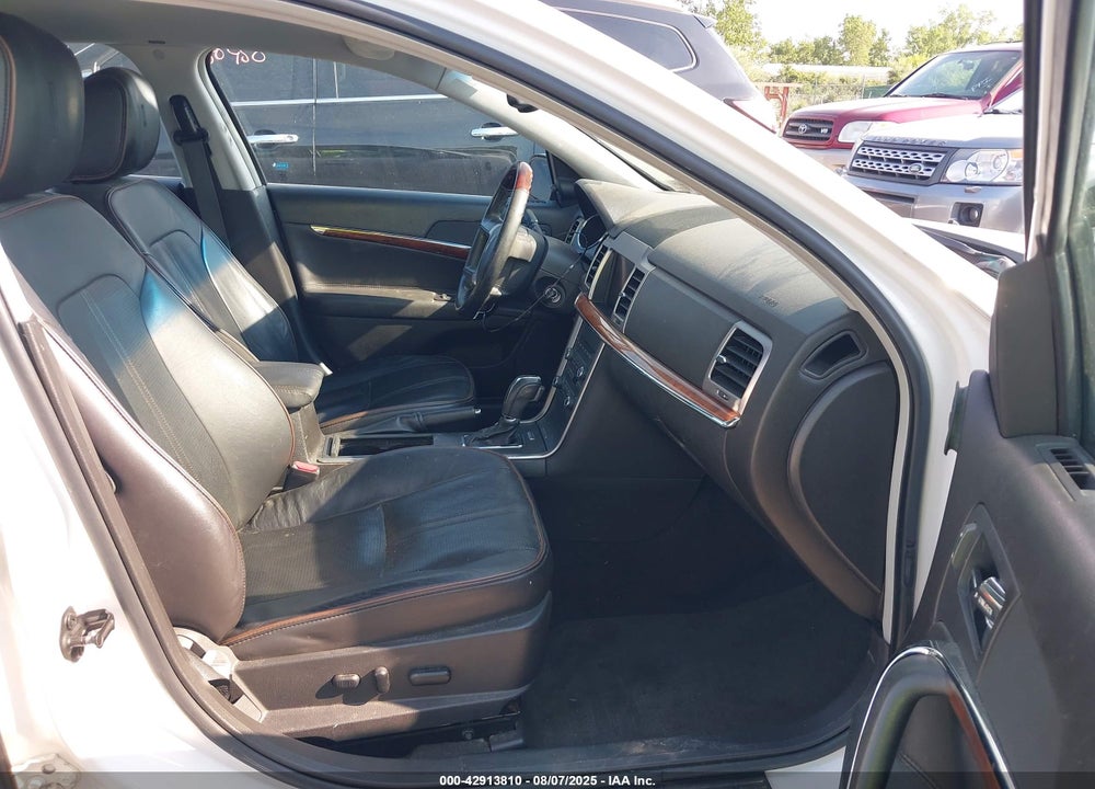 2010 LINCOLN MKZ VIN: 3LNHL2JC8AR750628