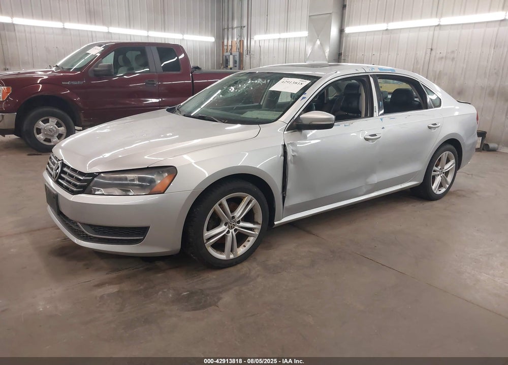 2015 VOLKSWAGEN PASSAT VIN: 1VWBV7A35FC085644