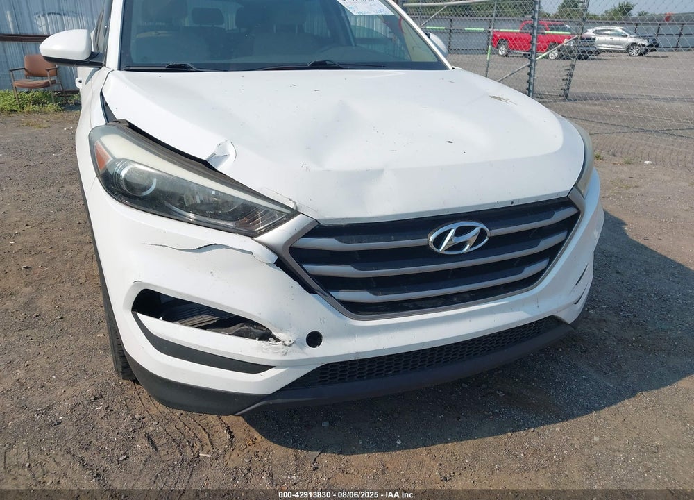 2017 HYUNDAI TUCSON VIN: KM8J23A41HU598634