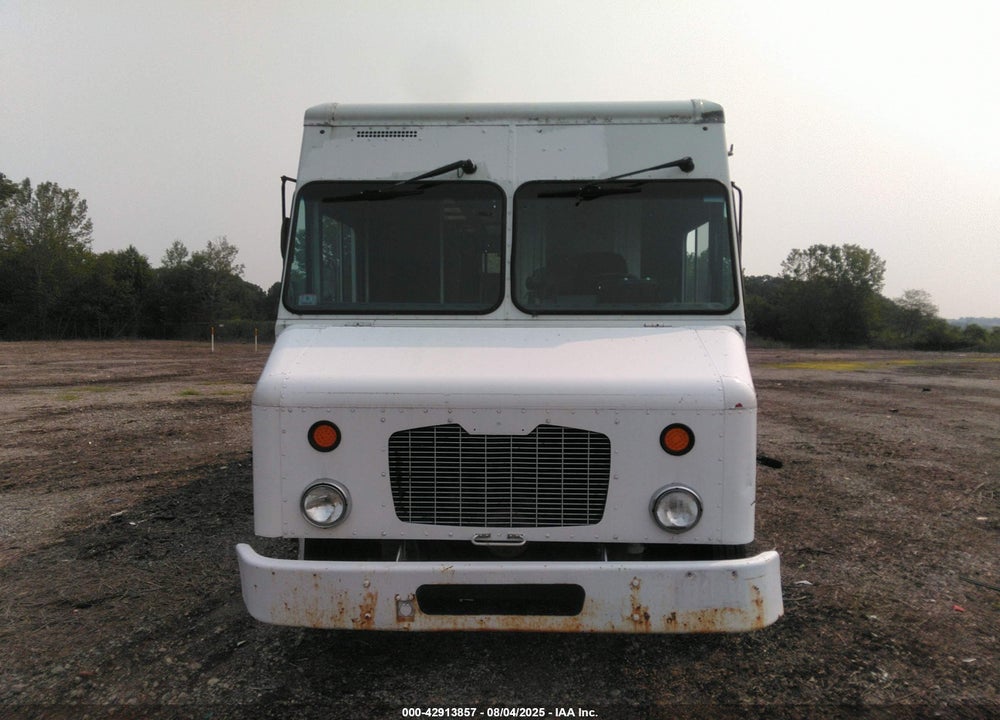 2010 FREIGHTLINER CHASSIS M LINE WALK-IN VAN VIN: 4UZAAPDU1ACAS1624