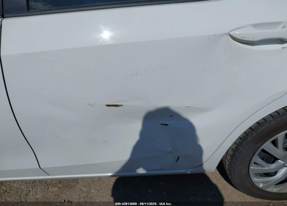 2018 TOYOTA COROLLA VIN: 5YFBURHEXJP803357