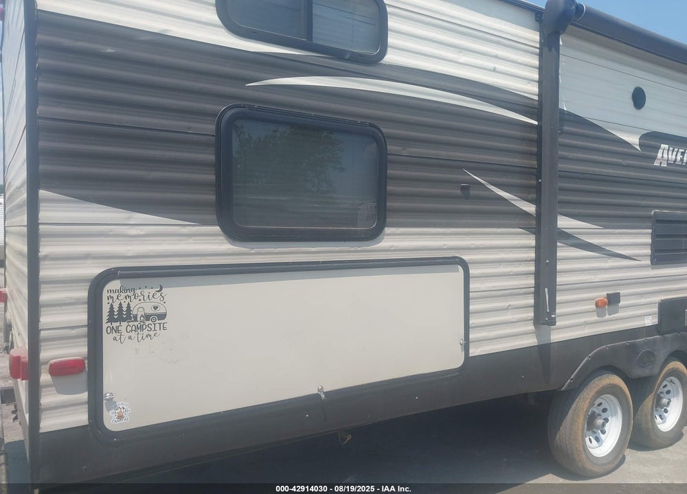 2016 FOREST RIVER AVENGER VIN: 5ZT2AVSB0GB911203