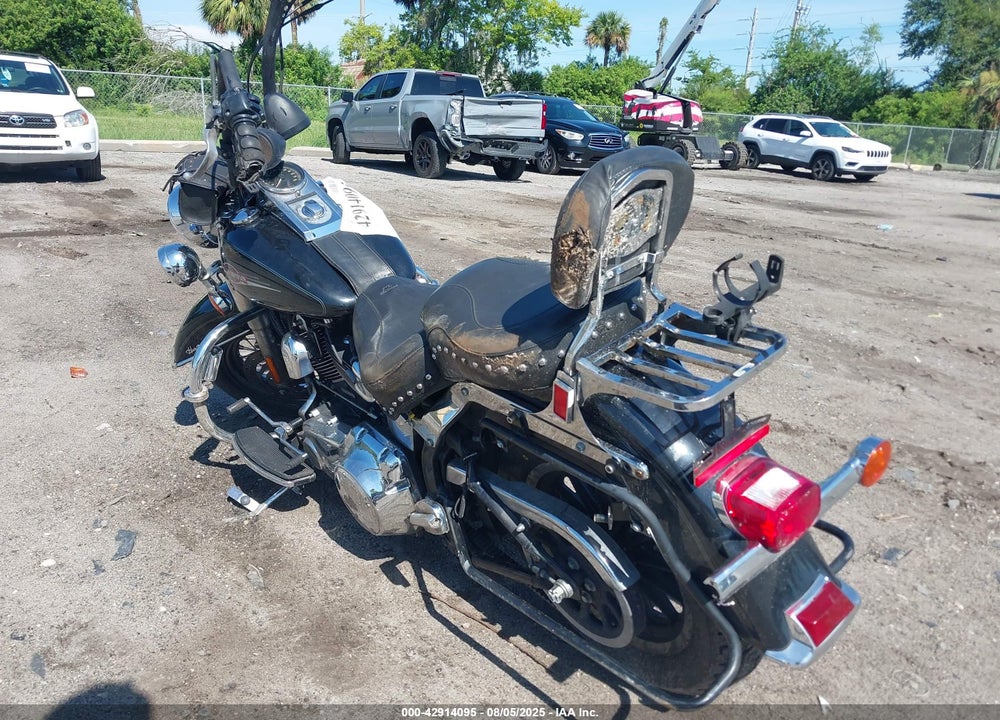 2007 HARLEY-DAVIDSON FLSTC VIN: 1HD1BW5117Y064528