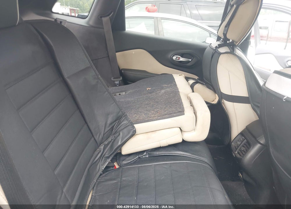 2017 JEEP CHEROKEE VIN: 1C4PJLCS5HW554430