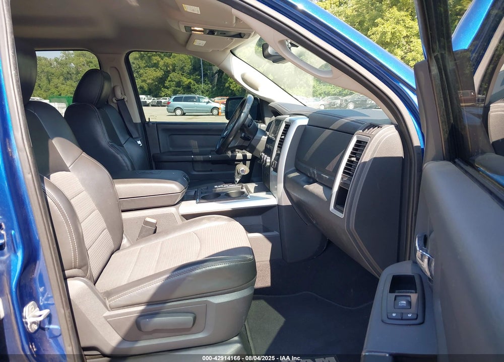 2011 RAM 1500 VIN: 1D7RV1GT8BS686879