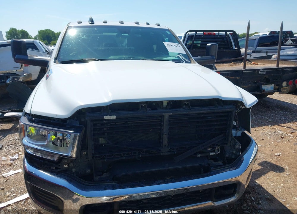 2021 RAM 3500 TRADESMAN  4X4 8' BOX VIN: 3C63RRGL2MG636287