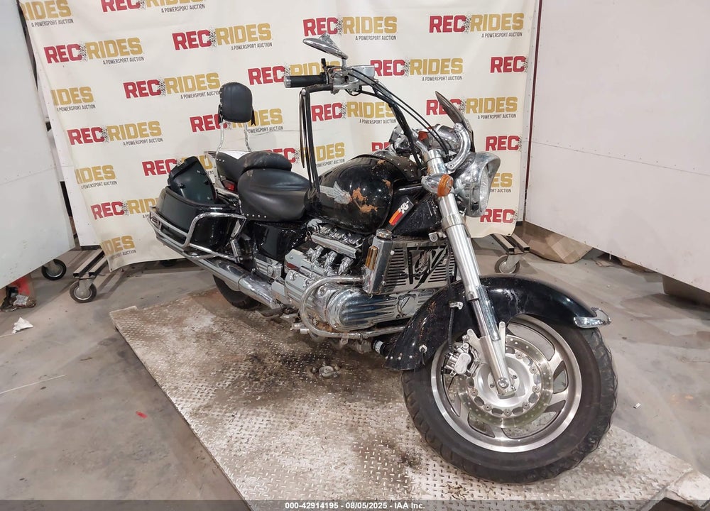 2000 HONDA GL1500 C/2 VIN: 1HFSC340XYA300720
