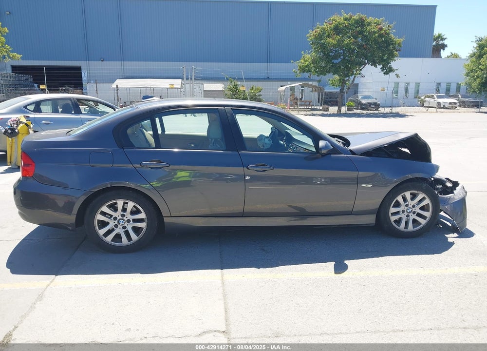 2006 BMW 325XI VIN: WBAVD13526KV03269