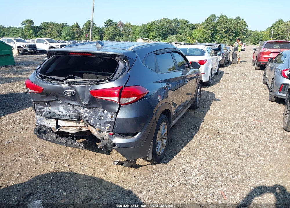 2018 HYUNDAI TUCSON SEL VIN: KM8J3CA48JU637688