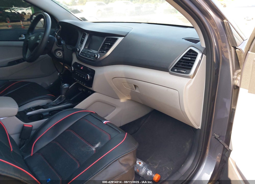 2018 HYUNDAI TUCSON SEL VIN: KM8J3CA48JU637688
