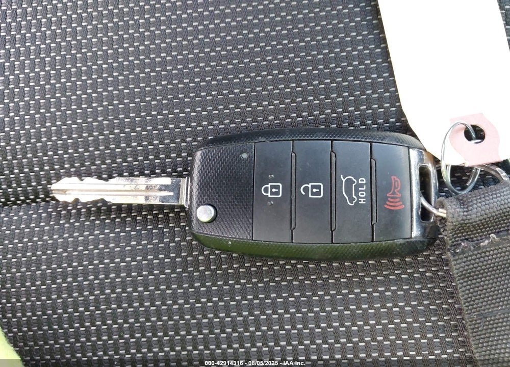 2017 KIA FORTE VIN: 3KPFK4A77HE160600