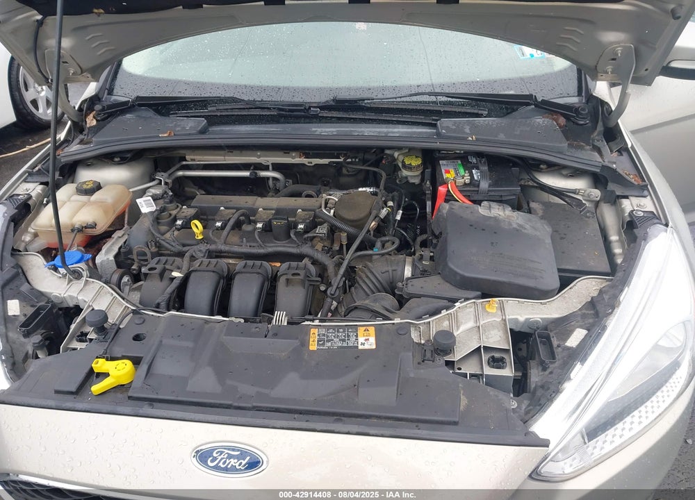 2015 FORD FOCUS SE VIN: 1FADP3K29FL384032