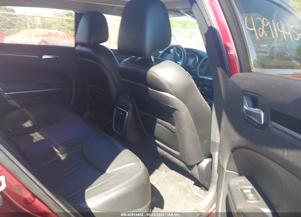 2016 CHRYSLER 300 VIN: 2C3CCAAG5GH334511